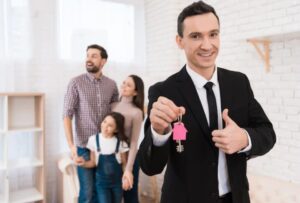 how to become a buyers agents